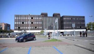 Scandianese in tribunale con coltello al seguito: arrestata