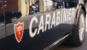 Arrestato ventenne rapinatore seriale in supermercati, col complice appena 15enne