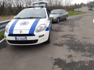 Scandiano. Guida senza patente. Di quasi seimila euro la multa da pagare