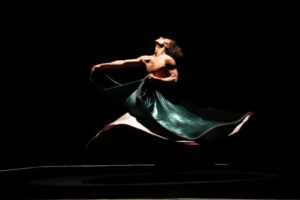 Grande danza al Teatro Boiardo con il grande Ziya Azazi