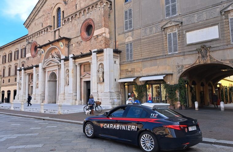 Rapina una parrucchiera a Reggio Emilia. Denunciato