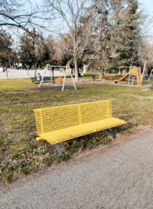 Una panchina gialla per Giulio Regeni