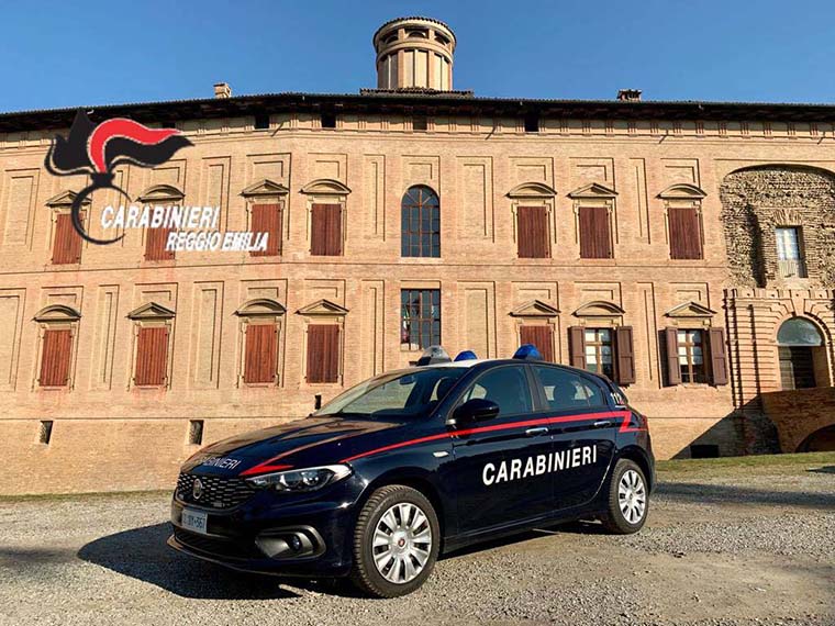 In zona stazione con in tasca le dosi pronte per lo spaccio: denunciato