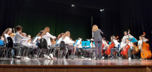 Concerto di Mikrokosmos Orchestra e Tangofonia Orchesta al teatro De André di Casalgrande, martedì 16 dicembre ore 20.45