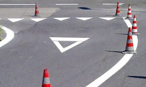 A Casalgrande modifica temporanea alla viabilità per rifacimento della segnaletica stradale